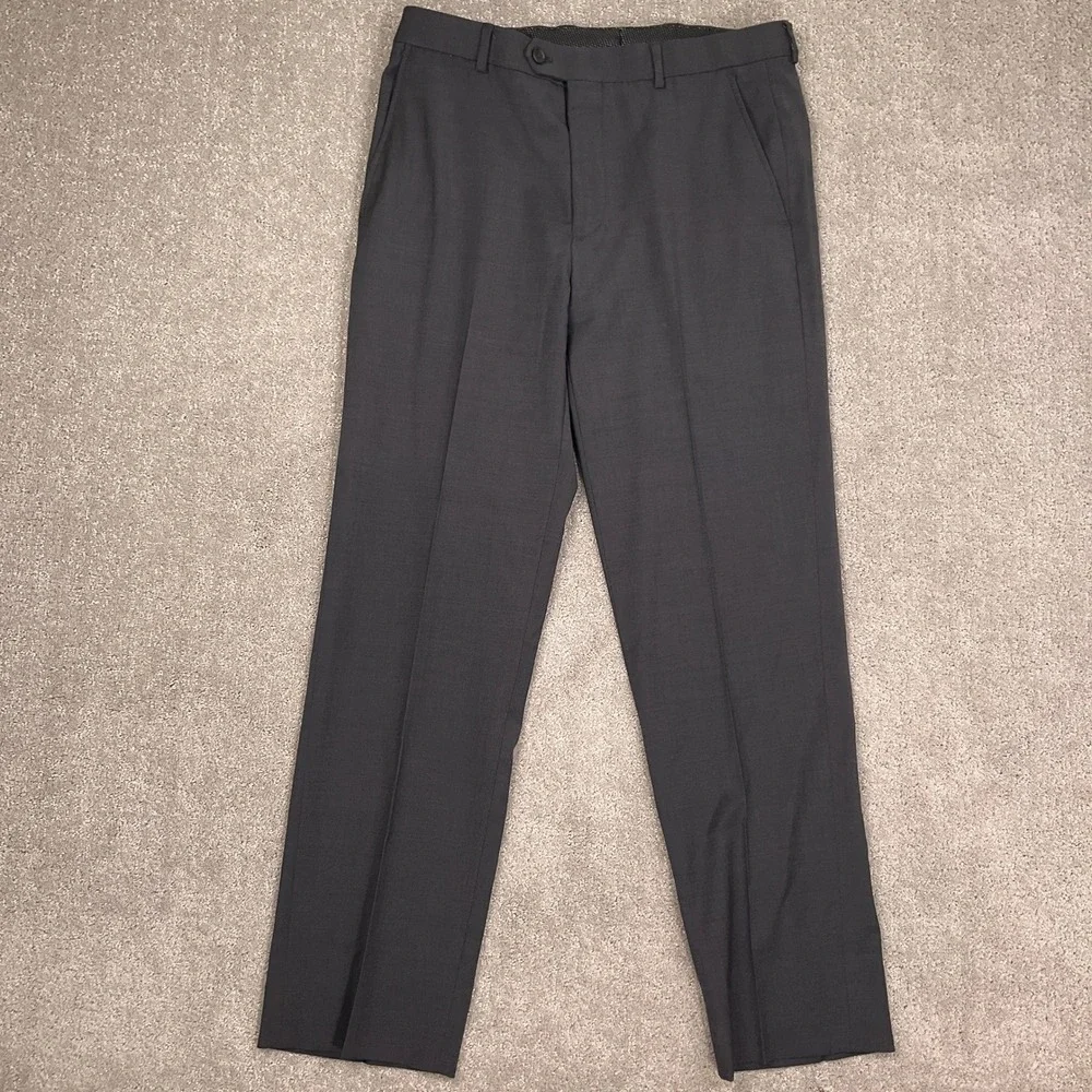 Jos A Bank Traveler Suit Mens 40R 33W Charcoal Travel Tech Slim Classic 2 Button